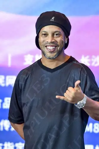 在进攻端引